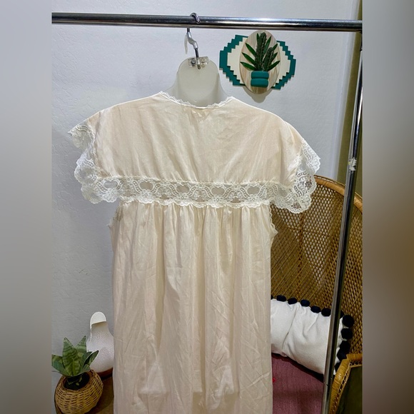 VTG Barbizon Nightgown - Picture 3 of 5